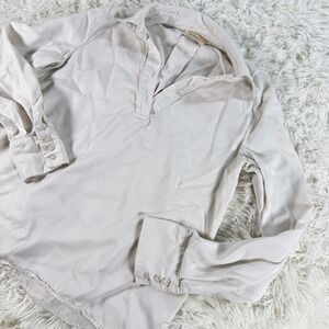 Elie Tahari Tencel V-Neck Long Sleeve Button Cuff Shirt Top Medium Minimalist